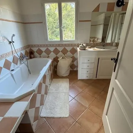 Holiday home Grande A 15 Min Des Plages